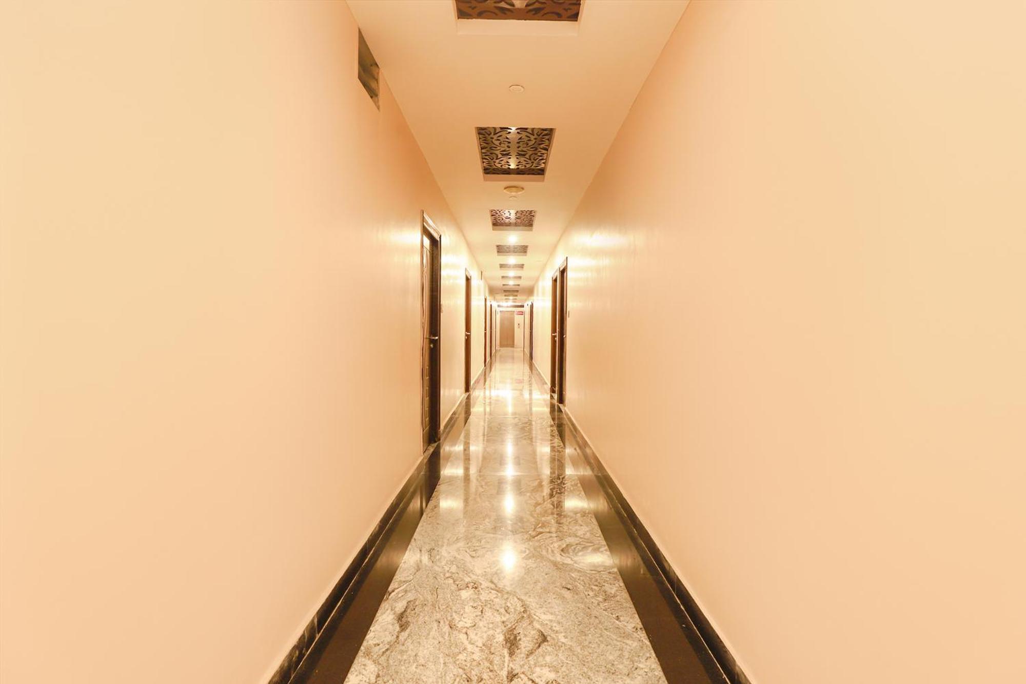 Fabhotel Nk Courtyard - Nr Guindy Industrial Estate Chennai Eksteriør billede