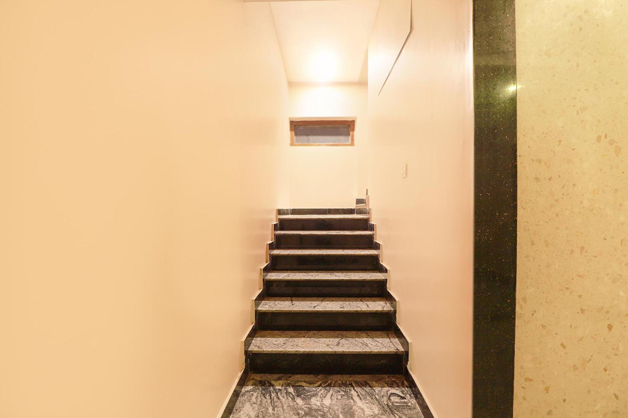 Fabhotel Nk Courtyard - Nr Guindy Industrial Estate Chennai Eksteriør billede